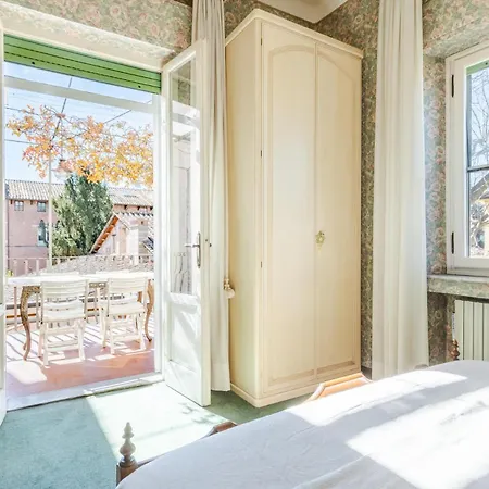 Villa Regina, 4 Bedrooms And A Luxury Style