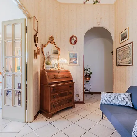 Regina, 4 Bedrooms And A Luxury Style Villa