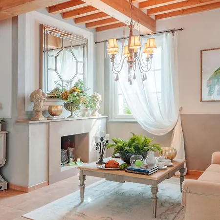 Regina, 4 Bedrooms And A Luxury Style * Cappella