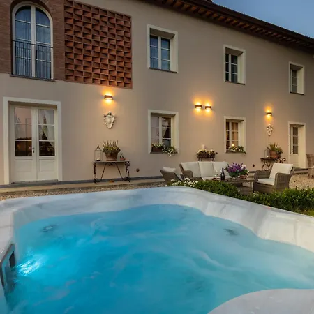 Regina, 4 Bedrooms And A Luxury Style Villa