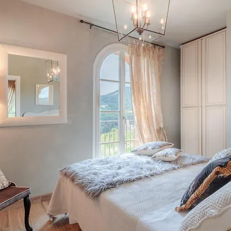 Villa Regina, 4 Bedrooms And A Luxury Style
