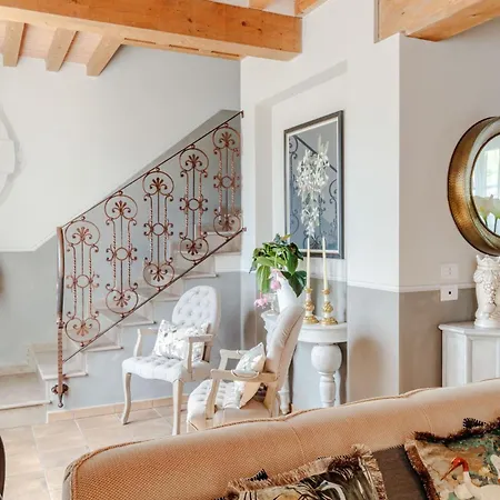 Regina, 4 Bedrooms And A Luxury Style
