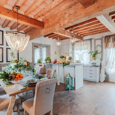 Villa Regina, 4 Bedrooms And A Luxury Style *