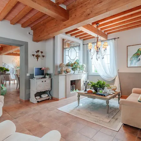 Regina, 4 Bedrooms And A Luxury Style *