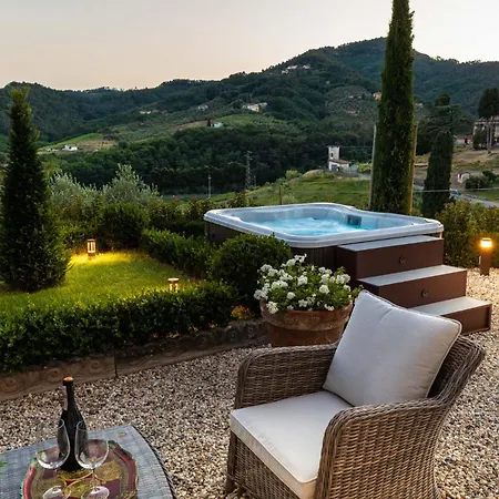 Regina, 4 Bedrooms And A Luxury Style Cappella