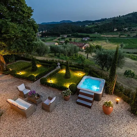 Regina, 4 Bedrooms And A Luxury Style Villa *
