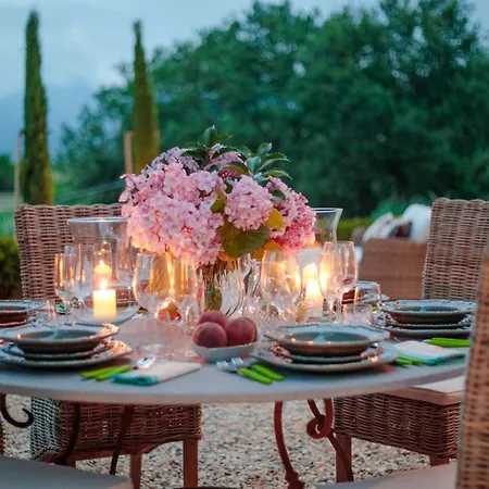 Regina, 4 Bedrooms And A Luxury Style Villa